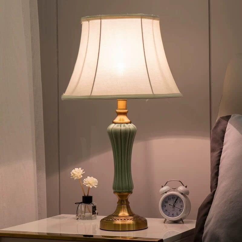 Lampe de table 3 couleurs Water-Tap contre la fatigue visuelle nocturne