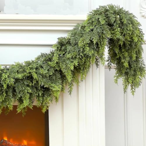 Guirnalda de Navidad artificial de cedro verde - Guirnalda de agujas de pino Norfolk de 1,8 m para vacaciones, chimenea, ventana, escaleras, interior y exterior (1,8 m de grosor)