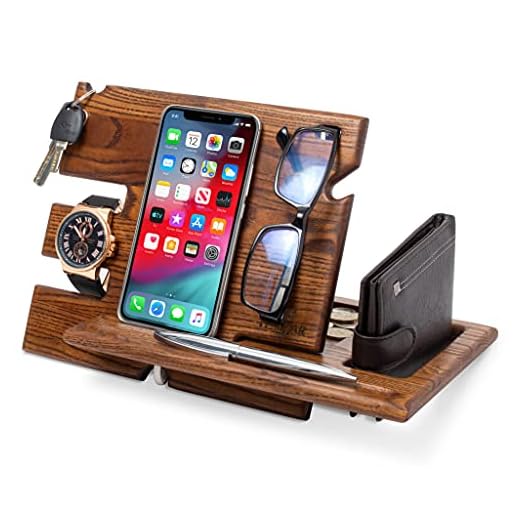 Trä telefon dockningsstation nyckelhållare plånbok stativ klocka organiserare män man fru årsdag pappa födelsedag nattduksbord handväska far examen man resa idé prylar solid (beige)