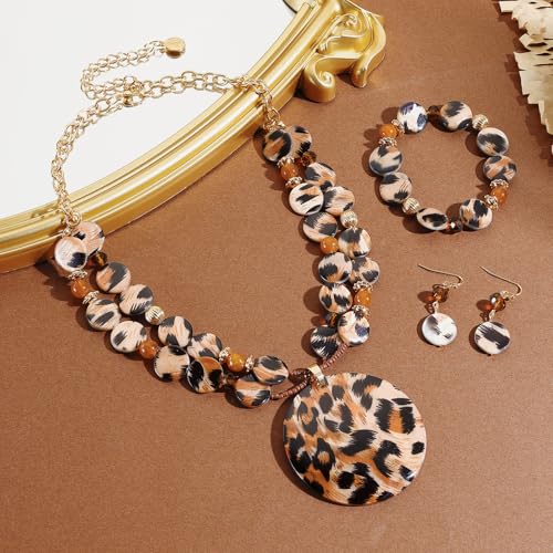 Coiris Layered Beads Statement Necklace for Women Gradient Colour Circle Shell Pendant Chunky Jewelry Set Costume Jewelry for Women3