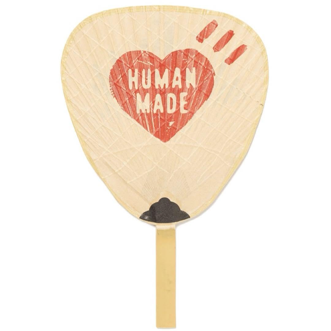 Amazon.co.jp: human madeヒューマンメイドハートロゴ団扇うちわ夏祭り