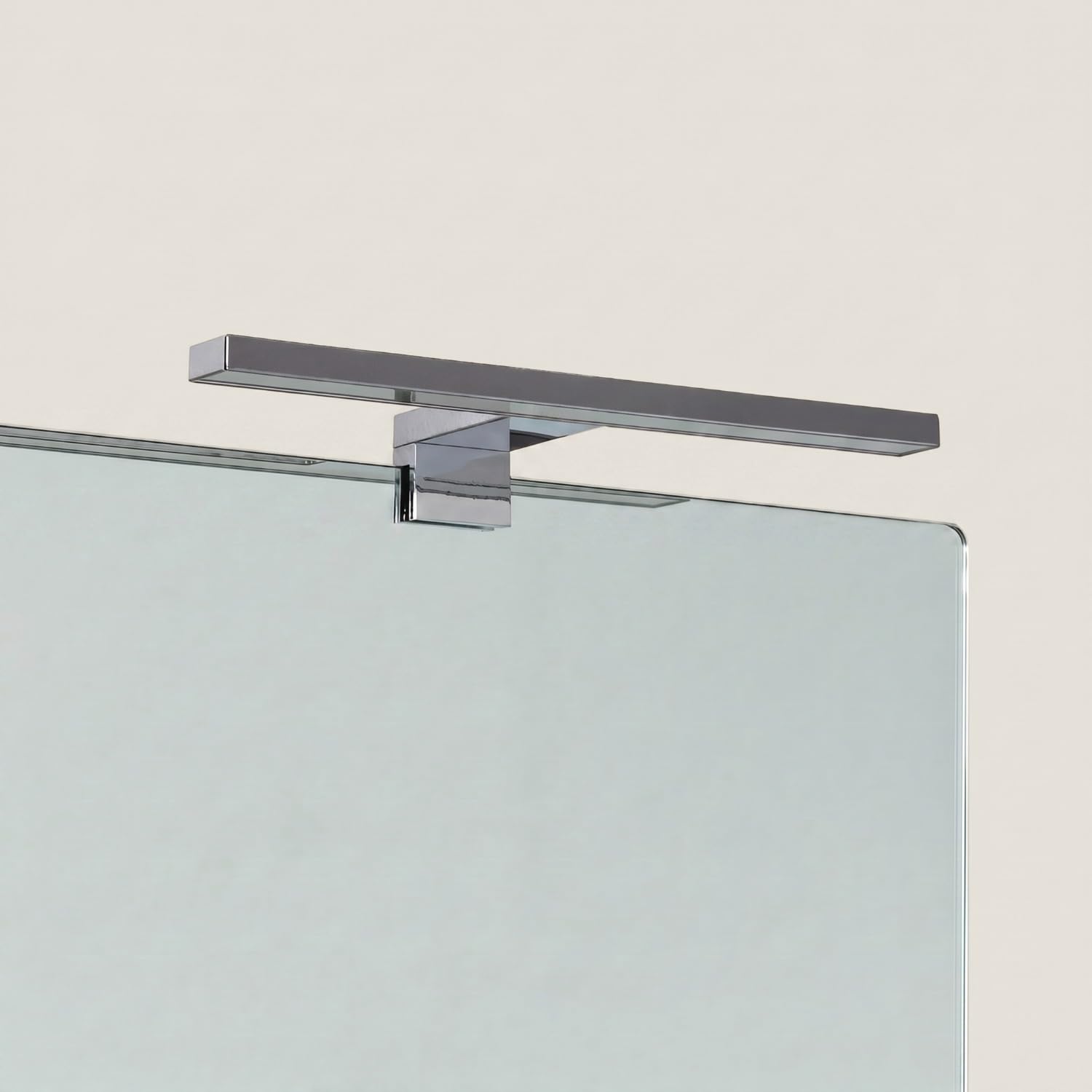 LEDKIA LIGHTING Aplique Espejo Baño Carl 5W Plata 6000K Blanco Frío