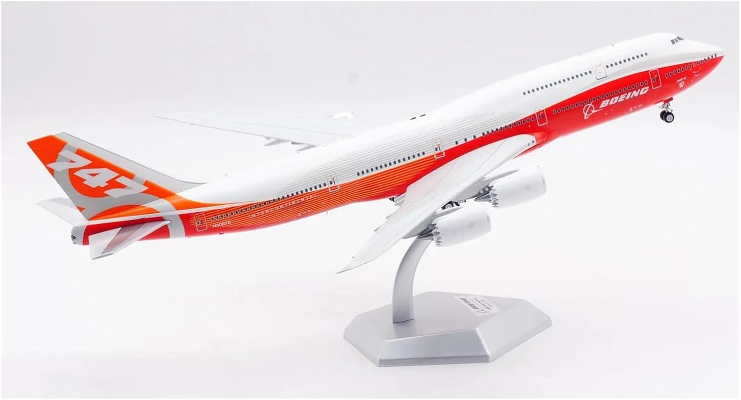 Miniature Scale 1 200 for B747-8 N6067E Alloy Diecast Aircraft Model Office Decorations Flying Toy Game Kits