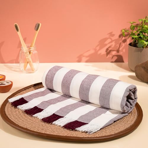 Image of Comforic 100% Bamboo Towels for Bath Large Size | Bamboo Bath Towel for Men & Women | Ultra Soft, Absorbent, Lightweight, Quick Dry Towel for Bath, Beach, Travel, Gym | 75x150 cm - Set of 1 Maroon