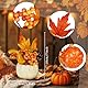 Miaikoe Set von 6 künstlichen Kürbis Dekorationen, Herbst Dekorative Orange Kürbis mit Ahornbeere Eichel Kiefer Kegel Gemüse für Herbst Thanksgiving Ernte Party Dekoration