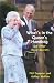 What's in the Queen's Handbag?: And Other Royal Secrets