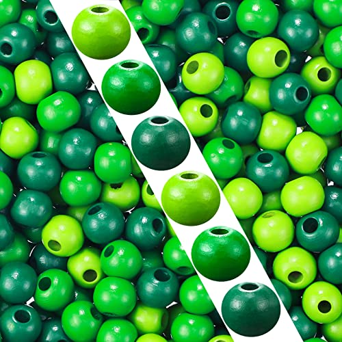 540 Pieces St. Patrick' s Day Wood Round Beads 0.47 Inch Green Loose Beads Assorted Large Wood Beads Wooden Green Beads with Holes Smooth Wood Hair Beads for Farmhouse Beads Garland Craft Home Decor