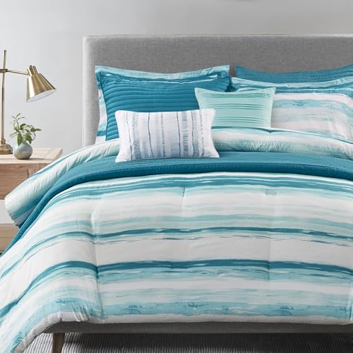 Image of Madison Park Marina Comforter Quilt Combo Set - Modern Luxury Design, All Season Down Alternative Bedding, Matching Shams, Decorative Pillows, King /Cal King(104 inchx92 inch), Aqua 8 Piece