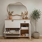 Ce meuble fait partie de notre collection COLMAR au style maison de campagne, avec des pieds boules en bois et des poignées vintage en forme de coquille