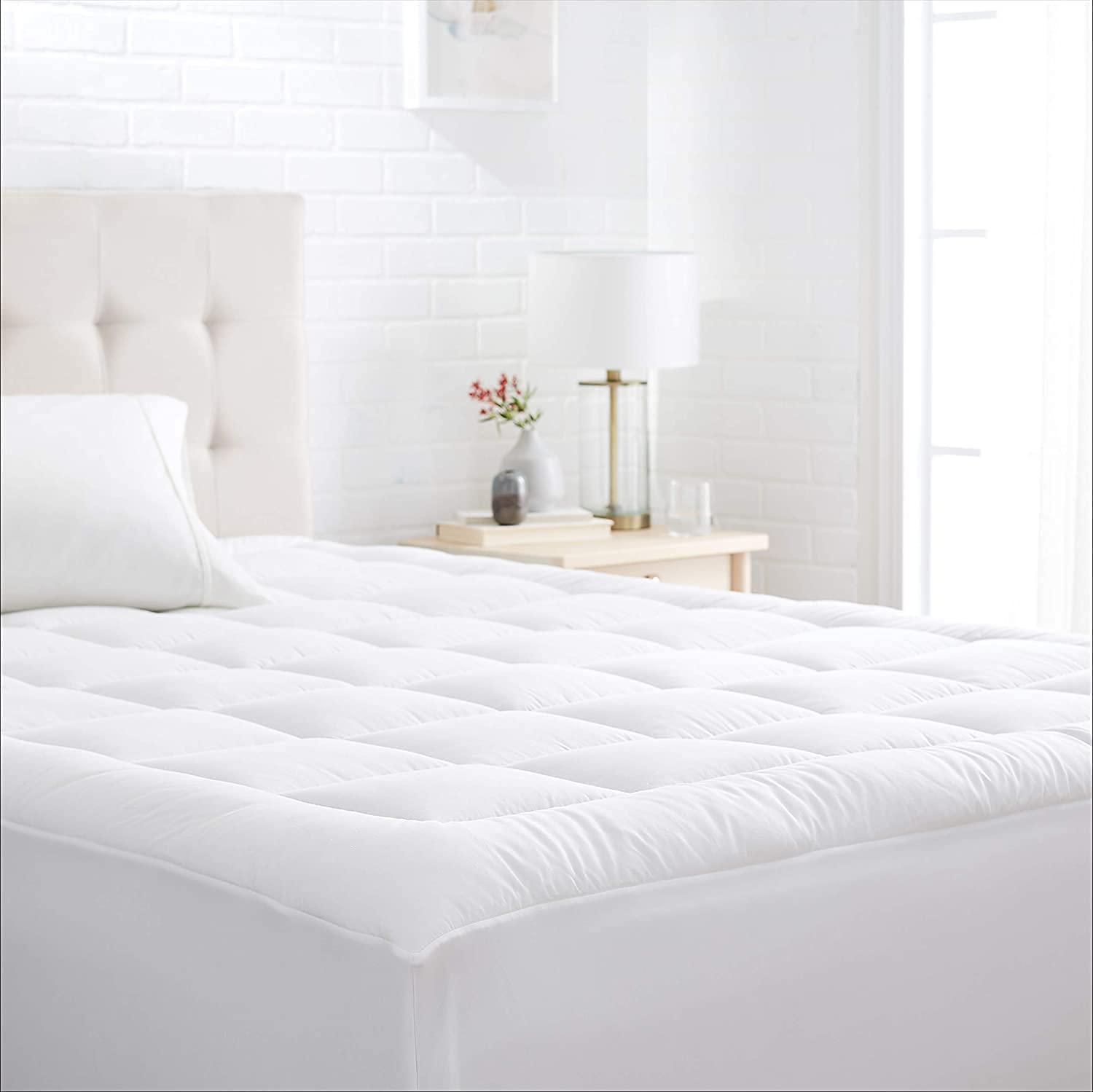DEEP SLEEP EVERY NIGHTDown-Alternative Mattress Topper Pad - Fiber White Soft Fluffy (Single Size - W 90 x L 200 cm)