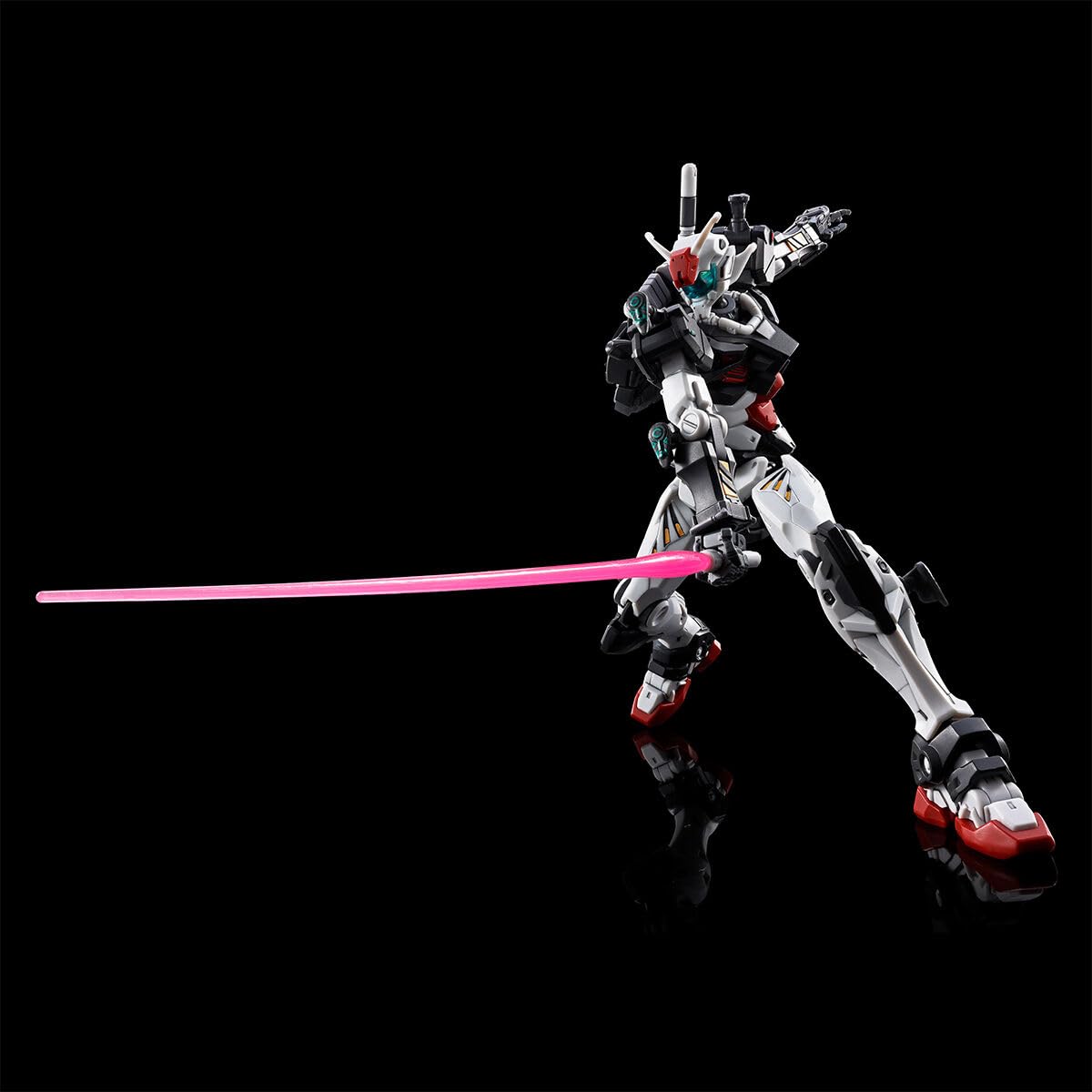 Amazon | HG 機動戦士Gun dam GQuuuuuuX(ジークアクス) 01ガ ンダム 1