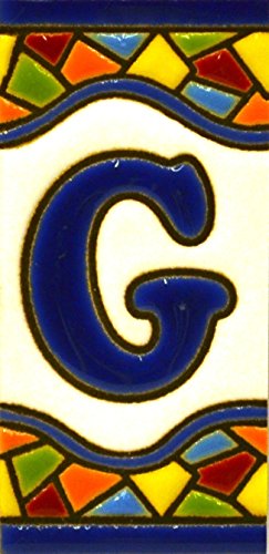 Insegna con numeri e lettere fatte di piastrelle di ceramica policroma, dipinte a mano con la tecnica 'cuerda seca', nomi indirizzi e segnaletica. Testo personalizzabile. Disegno MOSAICO MINI 7,3 cm x 3,5 cm (LETTERA 'G')