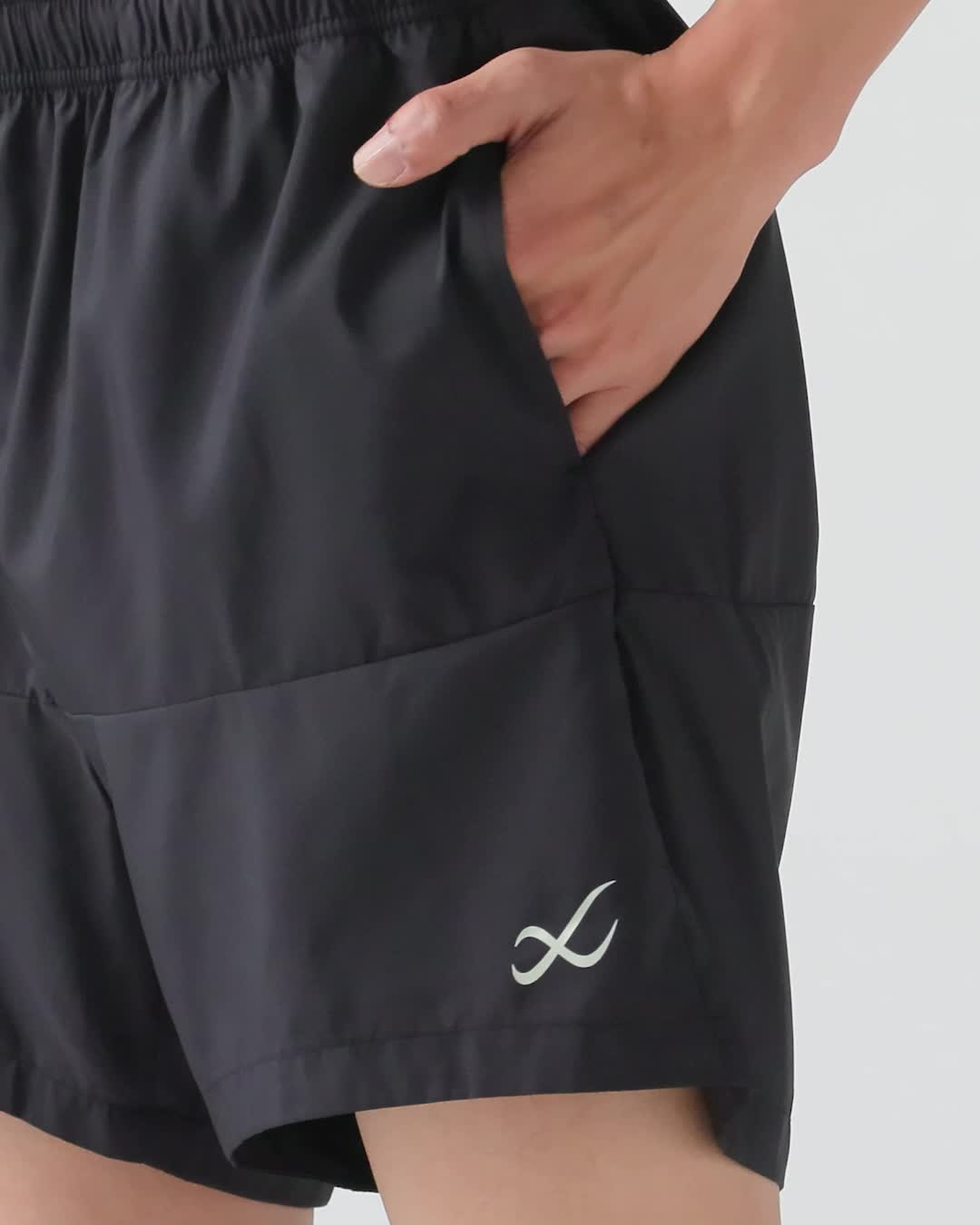 正規品Zumba XSuave メンズショートパンツ XS ズンバ ZUMBA X Peanuts スヌーピー ショートパンツ ホワイト