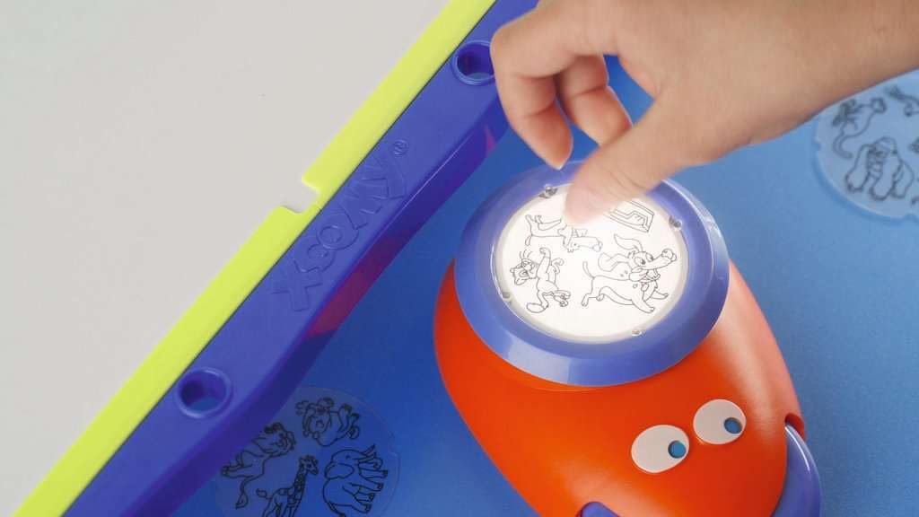 Ravensburger Xoomy Maxi A4 18135 - Impara a disegnare, disegno e pittura creativi per bambini dai 6 anni in su, set da disegno con oltre 300 motivi per un divertimento senza fine