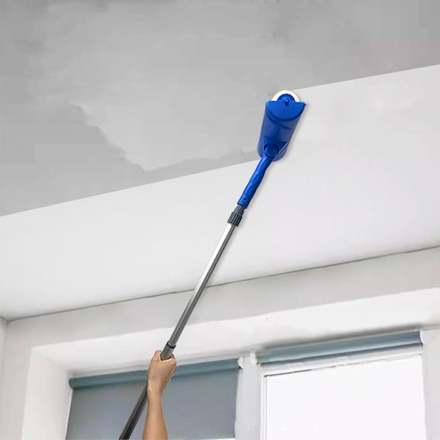 Paint Roller with Adjustable Shield Lightweight Construction Prevents Drips Splatters Indoor Outdoor Use Adjustable Head Paint Roller with Splash Guard