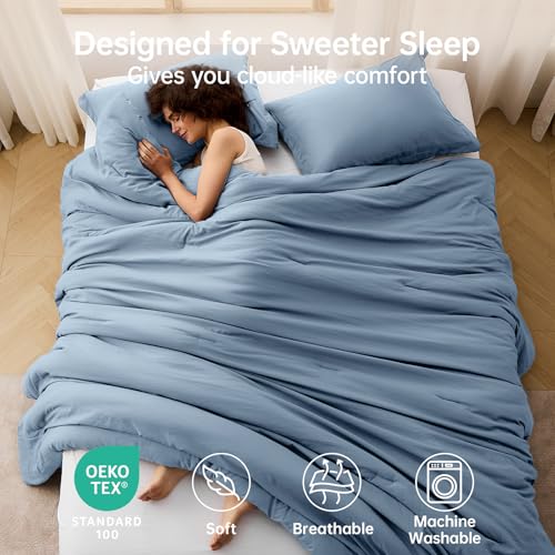 Image of MUXHOMO King Size Comforter Set, All Season Ultra Soft Down Alternative Bedding - 3 Piece Lightweight Bed Set Includes 1 Comforter (104 inchx90 inch) and 2 Pillow Shams (20 inchx36 inch), Sea Blue