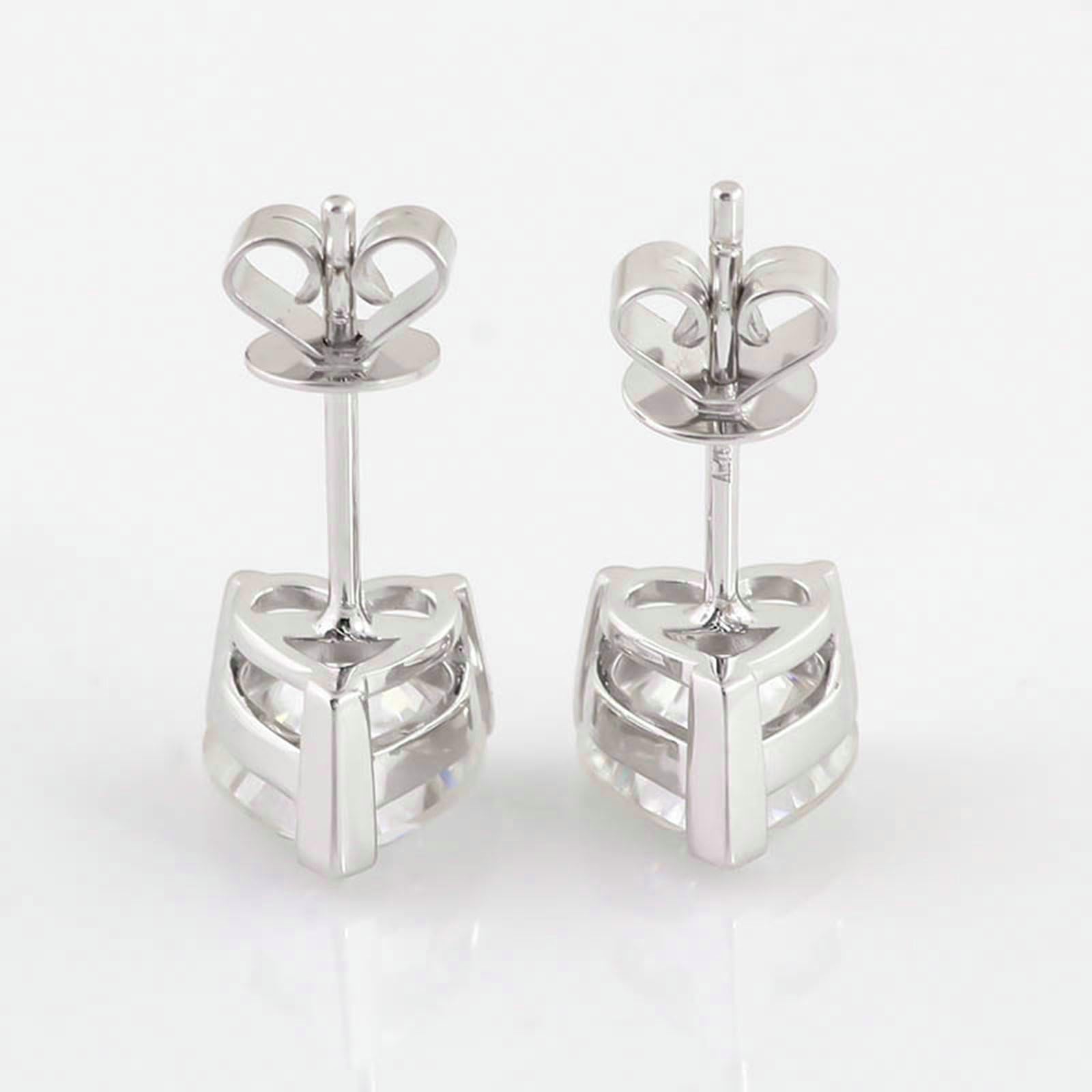 Hochzeits Ohrring 18 Karat Weißgold Damen 2Ct Herzschliff Weiß Moissanit Damen Ohrringe Für Hochzeit Einfaches Herz Ohrstecker