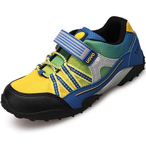 boys trail shoes