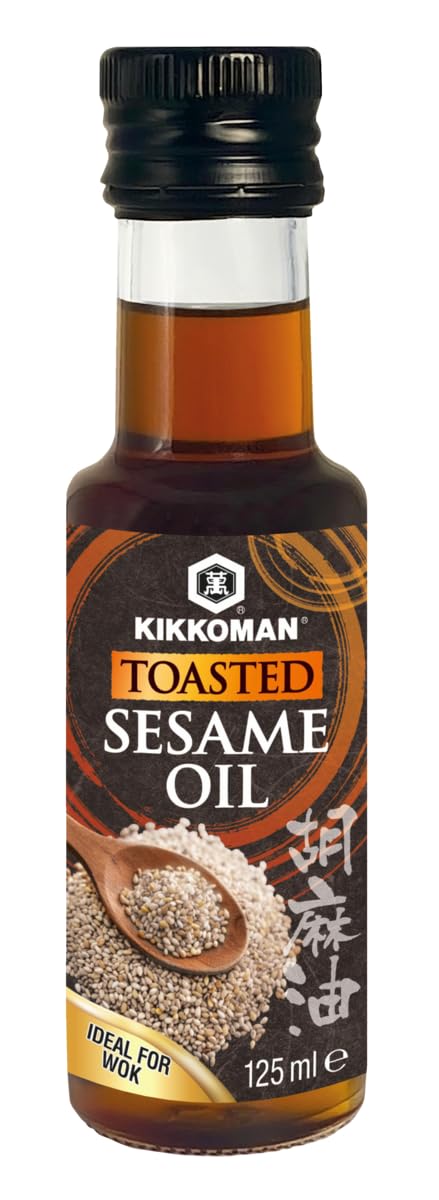 Kikkoman, Olio di Sesamo Tostato, Perfetto per Insaporire Zuppe, Ideale Mixato con Salsa di Soia per Creare Deliziosi Dressing, Adatto per Piatti a Base di Carne o Verdure, Bottiglia da 125 mL