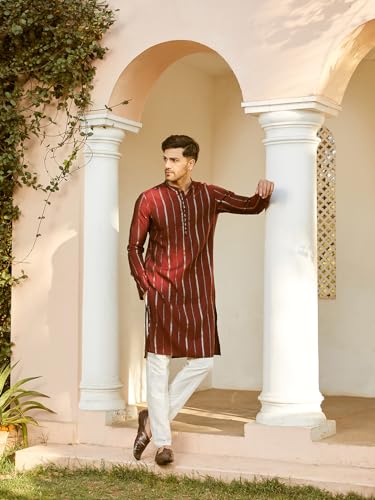 Image of See Designs Men Full Sleeve Chanderi Silk Sequins Mandarin Collar Side Slit Kurta With Pyjama