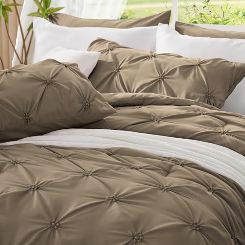Image of BEDELITE Queen Comforter Set Light Brown,Lightweight & Soft Comforter | Pintuck Boho Bedding, Warm & Cute Bed Set for All Season,With 2 Pillowcases