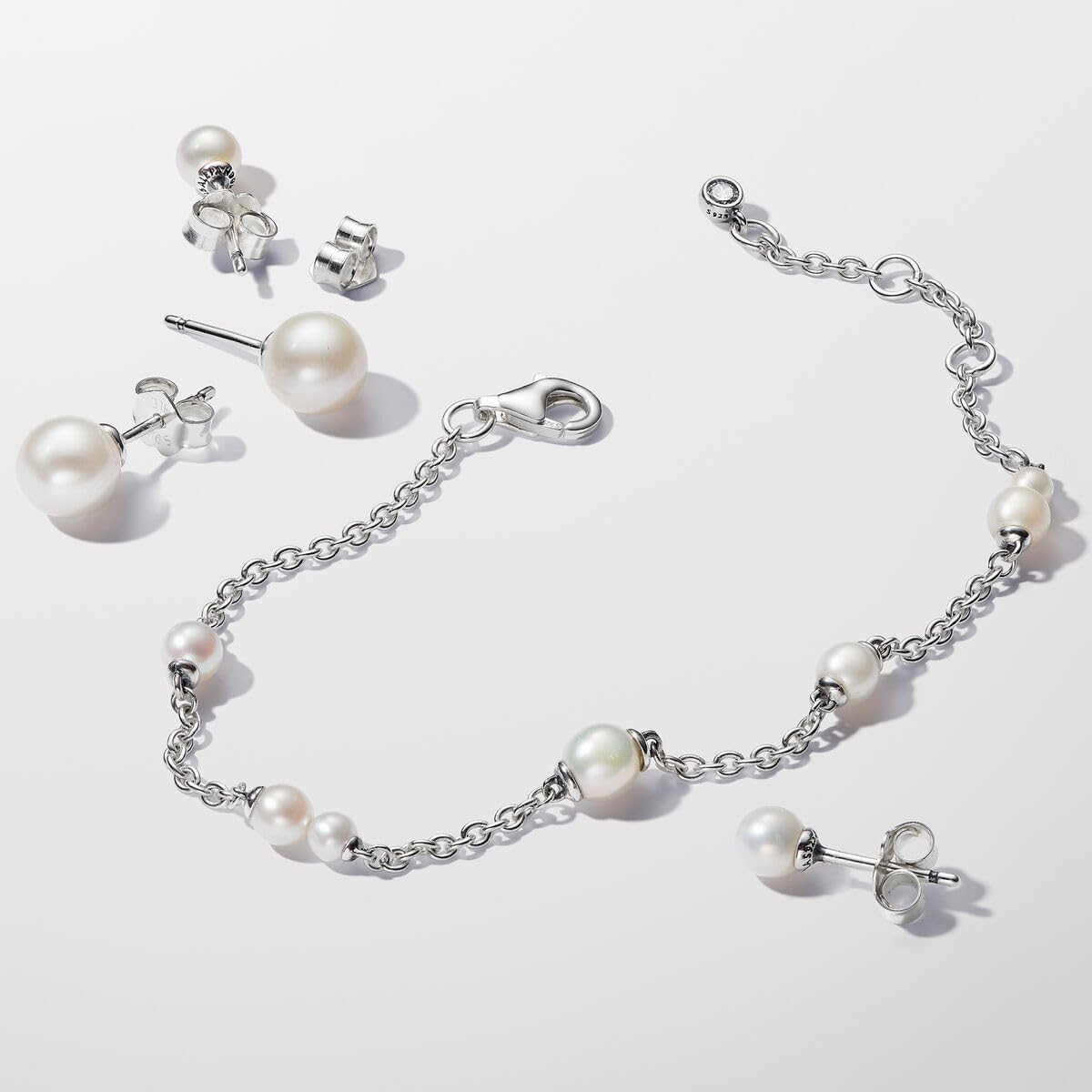 Pandora Timeless Armband, Sterlingsilber, mit weißer, behandelter Süßwasserzuchtperle und klarem Cubic Zirkonia