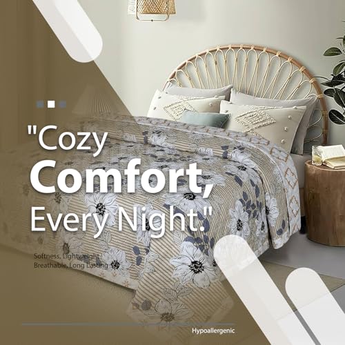 Image of VAS COLLECTIONS Ultrasonic Quilted AC Blanket | 280 TC Super Soft All-Season Comforter | Lightweight King Size Bedcover /Rajaai /Bedspread for Double Bed (220 x 230 cm, White, Yellow & Blue)