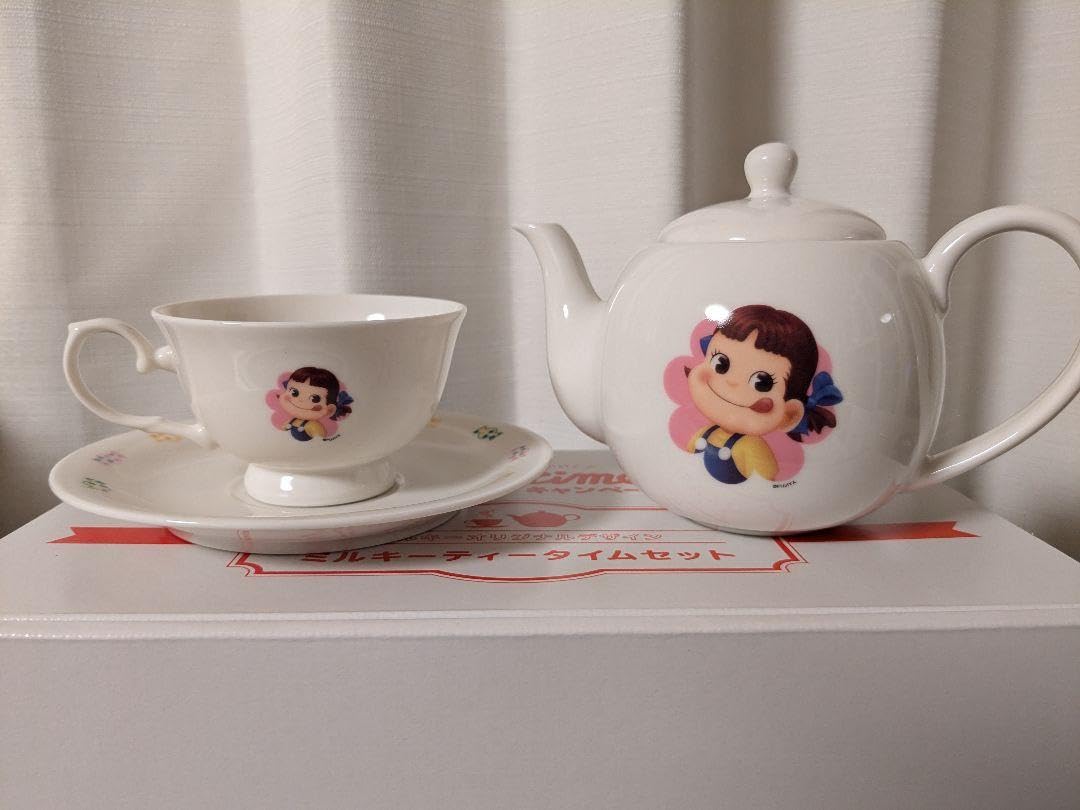 ペコちゃんホーローカップ&ポットセット ペコちゃん キッチンアイテムセット(ほうろう鍋セット 未使用品 )