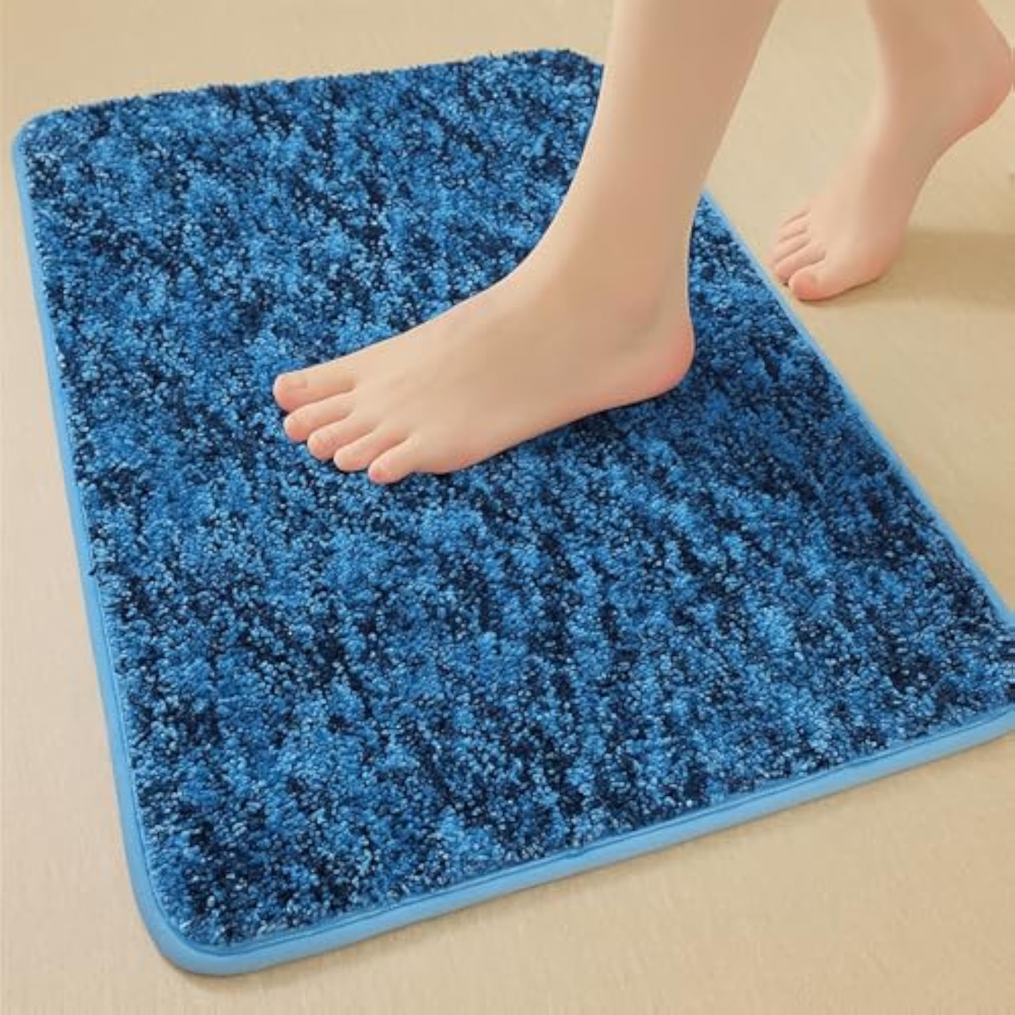 Ultra Absorbent Microfiber Bath Mat, Non-Slip Backing