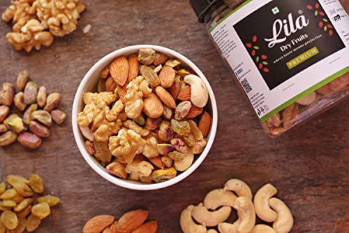 Image of LILA DRY FRUITS Natural Premium Dry Fruits Mix(Cashew, Almonds, Figs, Walnut 8 pcs, Black and Golden Raisins) 100g Jar Pack | Badam Giri, Kaju, Black & Golden Kishmish, Anjeer, Akhrot