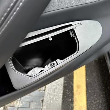 Tesla Model Y Juniper Uyumlu Ön Kapı İçi Kapaklı Organizer