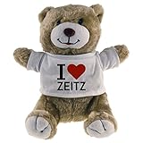 Sie erhalten bei uns Zeitz T-Shirts, Poloshirts, Pullover, Sweatshirts, Kapuzen Sweatshirts, Sweatshirt Jacken, Kappen, Kissen, Unterwäsche, Schürzen, Handtücher, Stofftiere, Taschen, Rucksäcke, Tassen, Mousepads und vieles mehr!