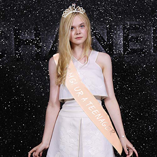 Banda de satén y tiara cómodas para niñas en eventos 7