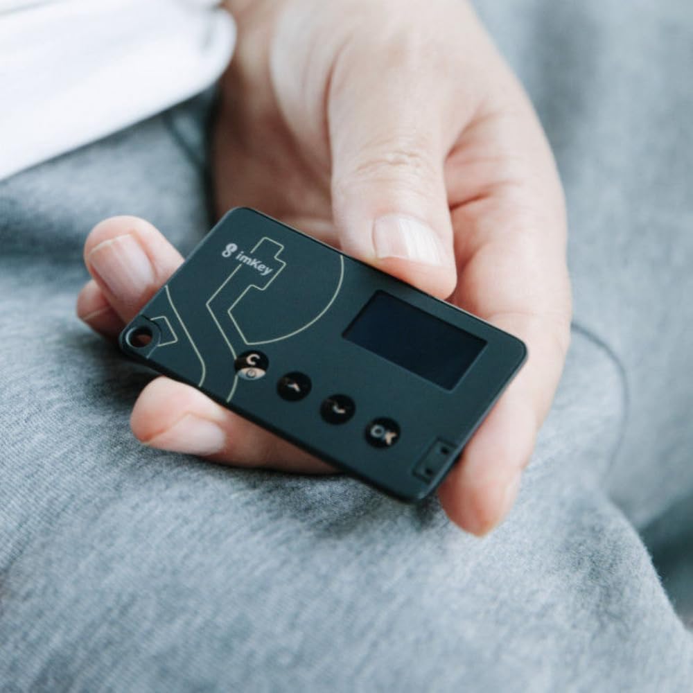 imKey Pro 加密货币硬件钱包w/CC EAL 6+ 安全级别,离线操作,多安全设备支持,安全存放您的加密(以太坊、比特币、莱特币等),NFTs,第2  层, EVM, 黑色//白色, 加密硬件钱包Bluetooth Speaker by StayBoy, Black : Amazon.sg:  Electronics