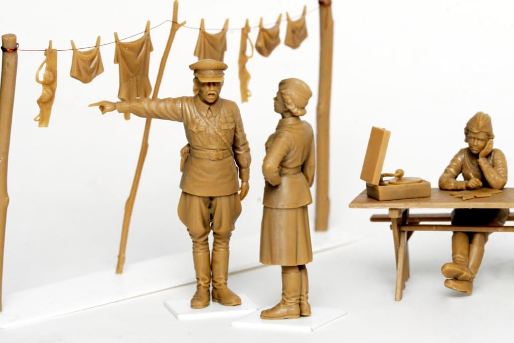 ドラゴン ソビエト 女性兵士 下士官 Anna Amazon | アイシーエム(ICM) 1/35 ソビエト女性兵士 休息セット (1939