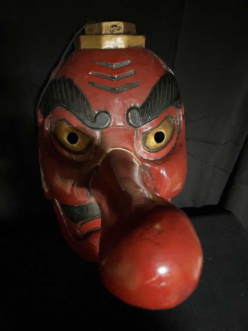 大型　天狗 神楽面 木彫り 時代不明 高さ43cm 鼻長さ32cm 大型 天狗 神楽面 木彫り 時代不明 高さ43cm 鼻長さ32cm 2025年