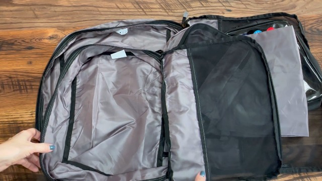 Great packing cube set.