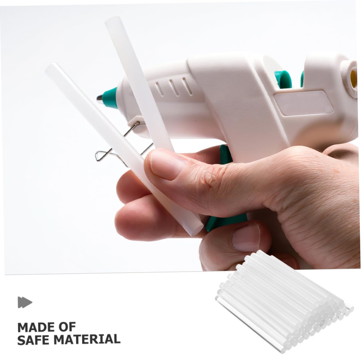 100Pcs Hot Melt Glue Sticks for Crafting Strong Adhesion DIY Accessories Craft Glue Sticks for Home Repairs and Decorations for Arts and Crafts Projects