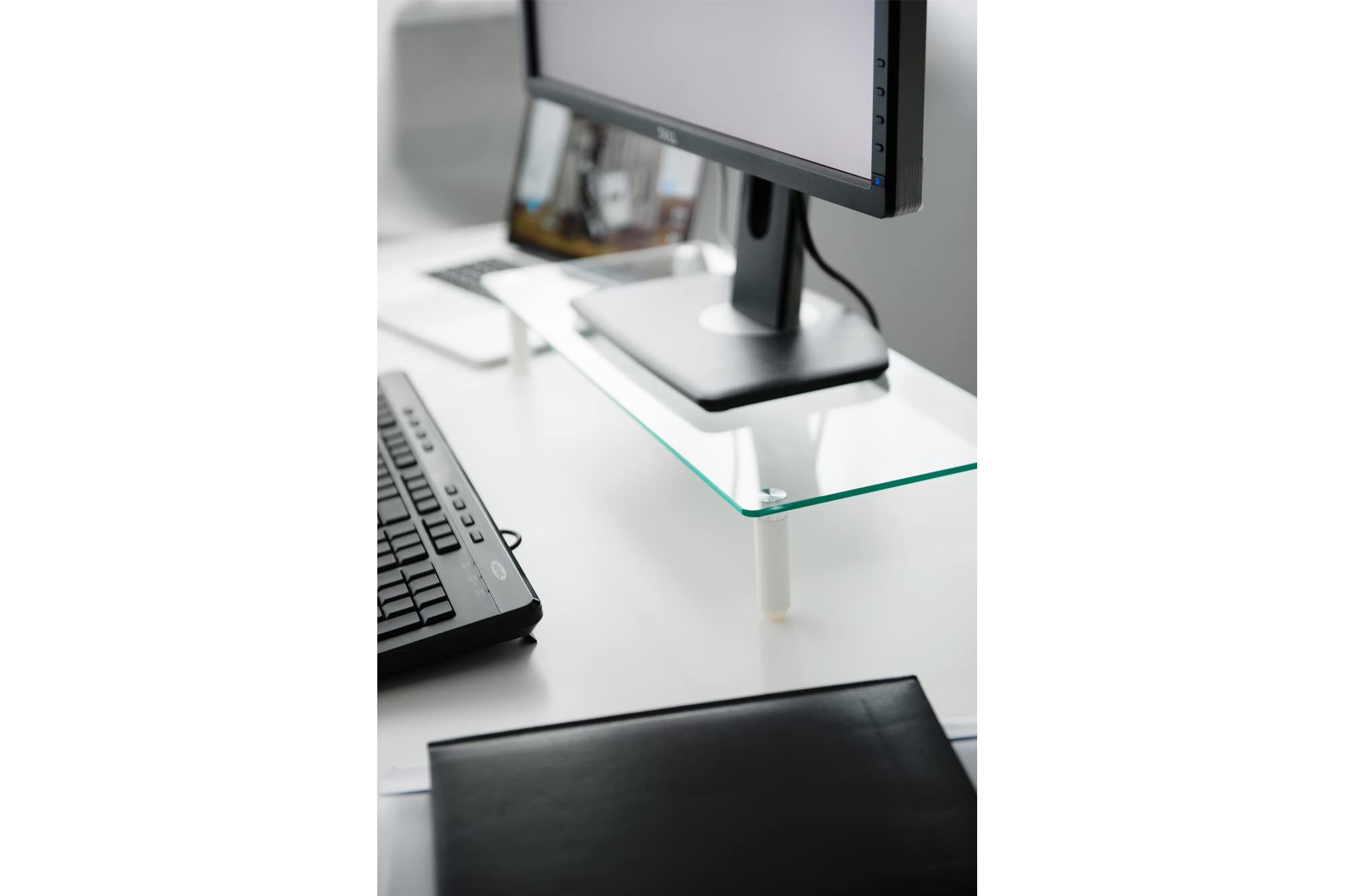 DIGITUS DA-90358 – Rialzo universale per monitor in vetro di sicurezza – Supporto per schermo – Altezza 8 cm – Portata 20 kg – Piedini antiscivolo in silicone