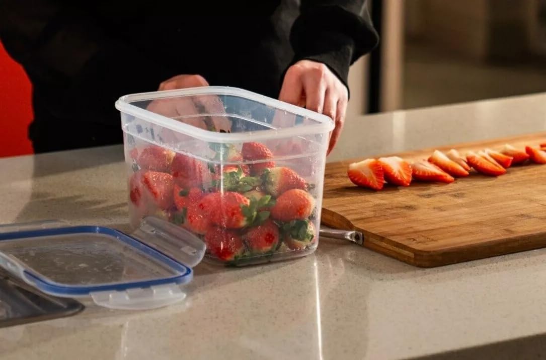 Oms Home Store Airtight Food Storage Containers Clip Lock Lid 100% Non-Leak Bpa Free Cereals Pet Food (3L Rectangular)