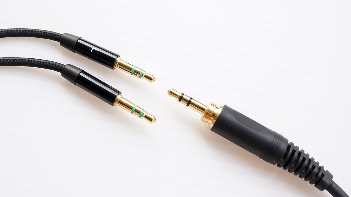 Amazon | V-MOTA AHD5200 Audio Cable (Dual 3.5mm Plugs Version