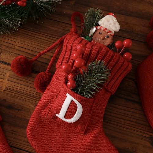 Chaussette de Noël initiale brodée avec finitions de qualité supérieure