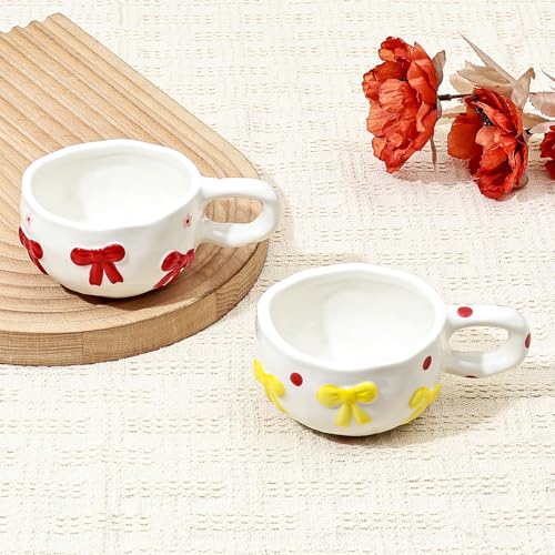 Taza de Cerámica Navideña con Moño Rojo y Lunares miniatura 3