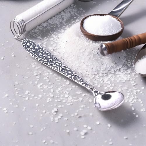 La mejor comparación de La niña de la cuchara de plata , tabla con los diez mejores. 42 APOLEEA - Cuchara de sal pequeña de plata de ley 925 – Cuchara redonda pulida de alta calidad de 2.7 pulgadas – Hermoso mango diseñado con flores, regalo para entusiastas de...