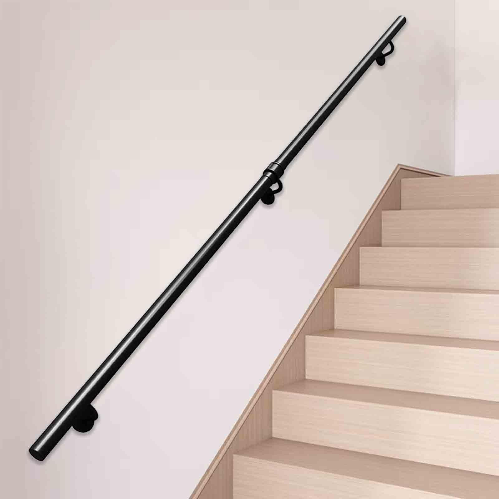 Rampe d'escalier moderne pour sécuriser le jardin et les marches de votre terrasse extérieure