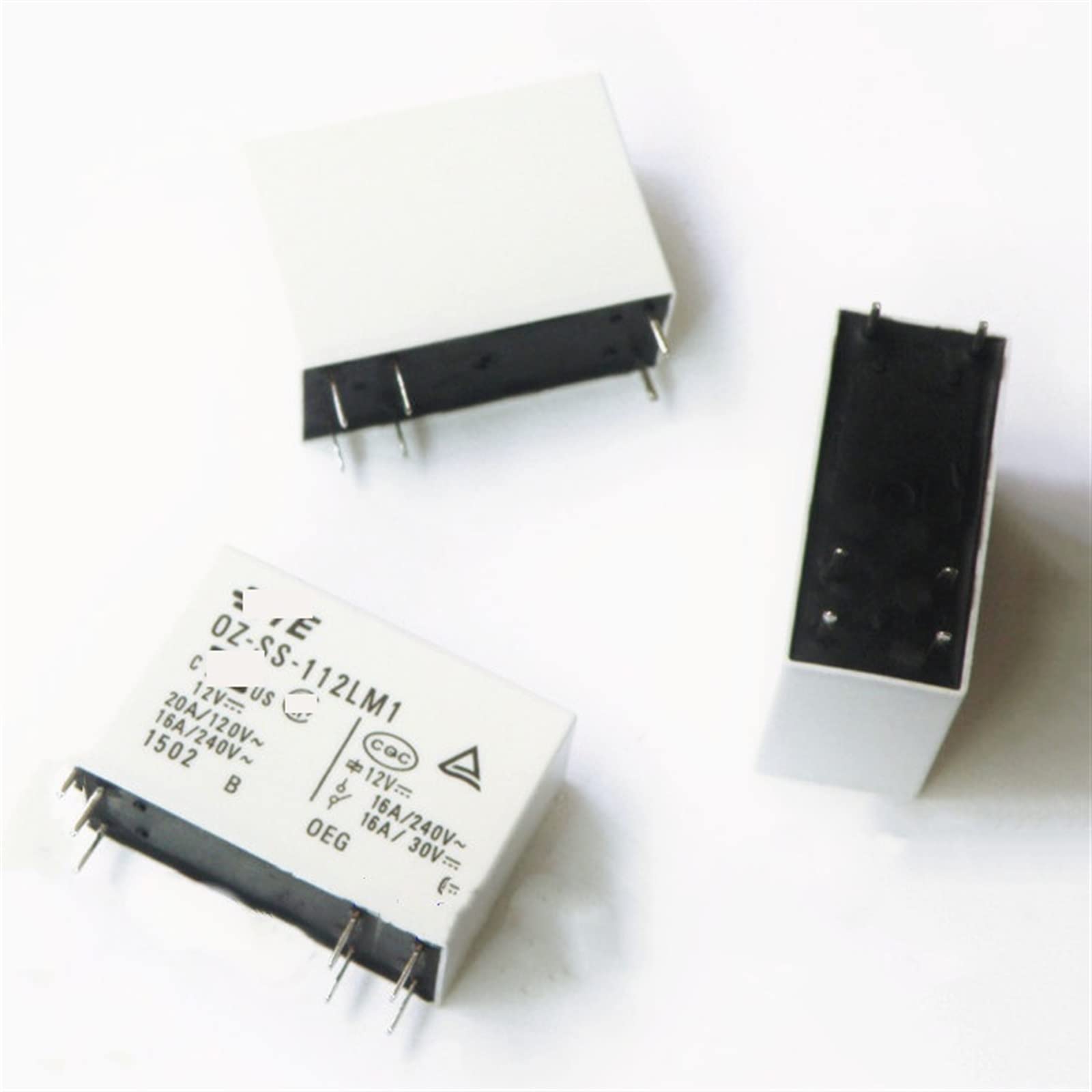 Relais OZ-SS-112LM1 pour remplacer un composant de carte électronique de chauffage en panne