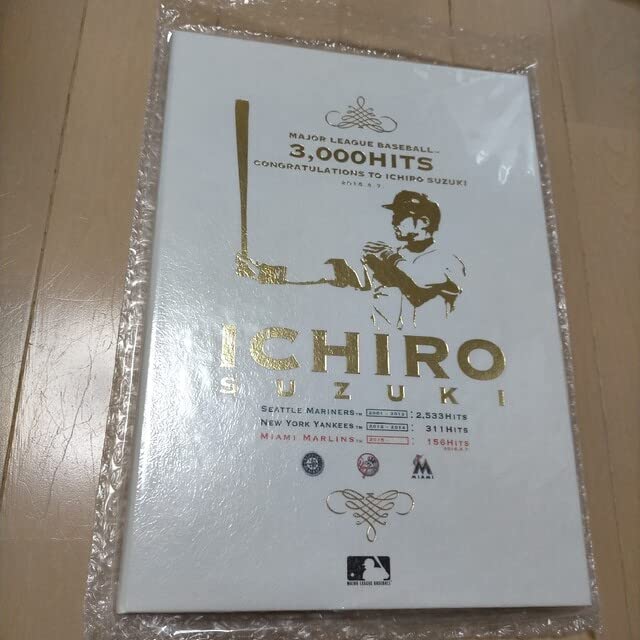 Amazon.co.jp: 鈴木一郎イチロー3000ヒット記念本