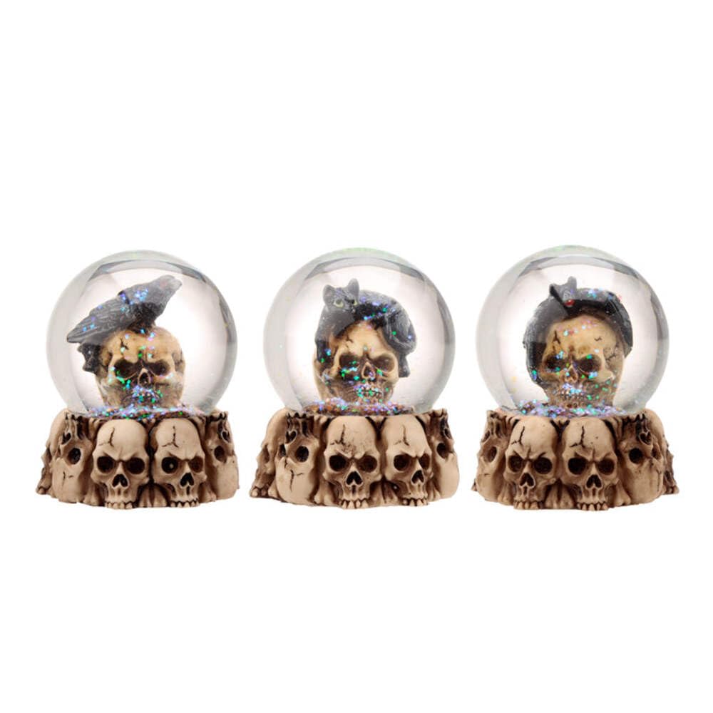 Puckator Gruesome Skull Snow Globe with Animals
