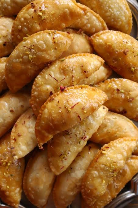 Sweet Touch Holi Sweets, Holi Gifts, Holi Hamper Holi Sweets Gujiya (Sugar Free Dry Gujiya, 1 KG) (B09RK6YN4H) Amazon Price History, Amazon Price Tracker