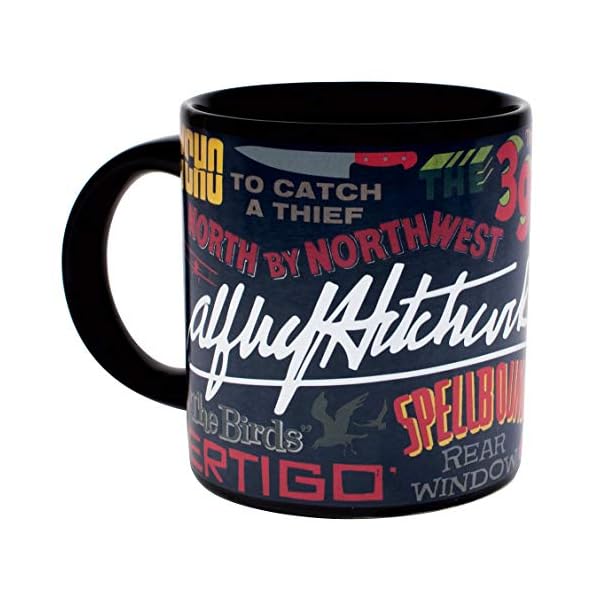 Taza de títulos de películas de Alfred Hitchcock que cambia el calor - Add Coffee and His Most Famous Films Aparecen - Imagen 4